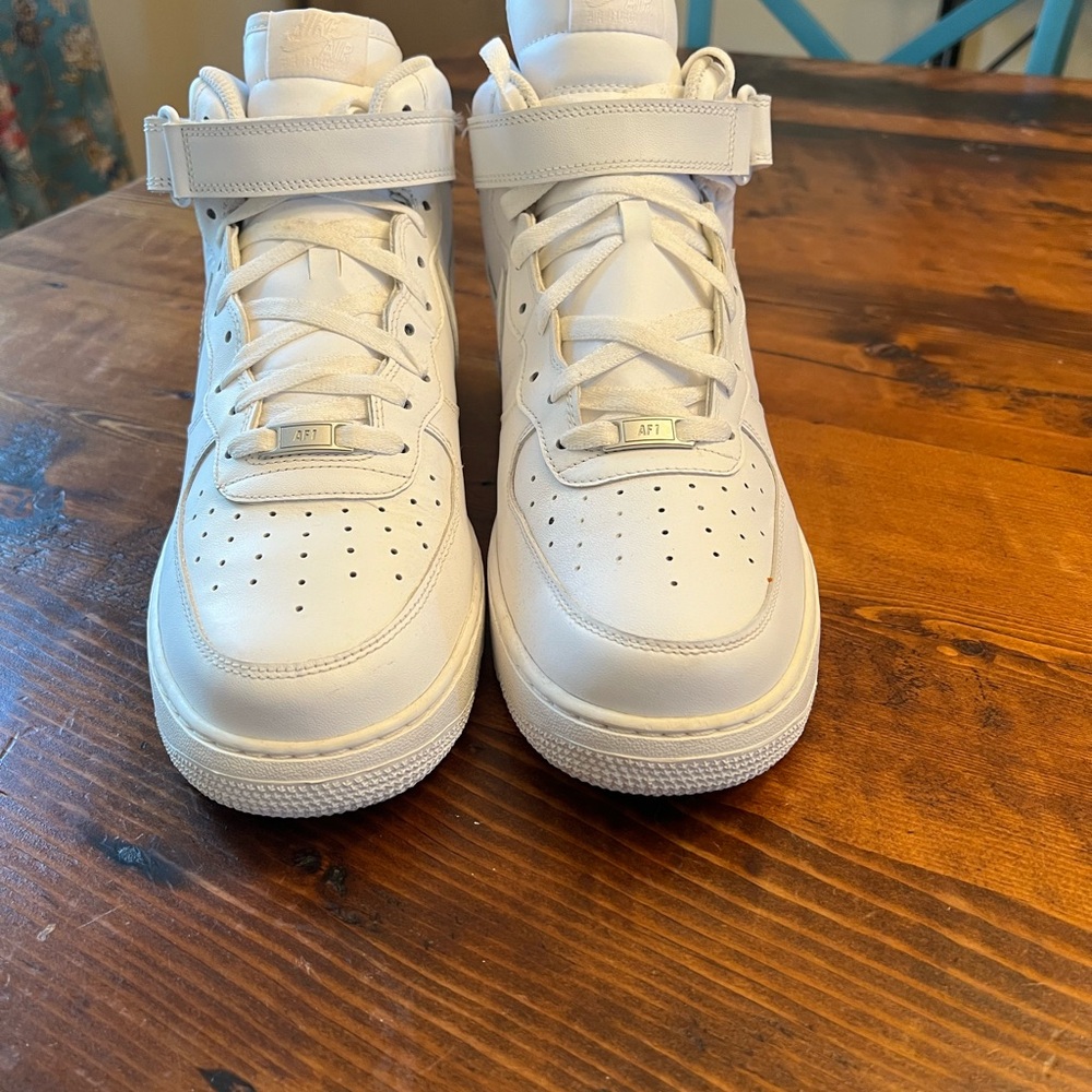 Nike Air Force One Mid
